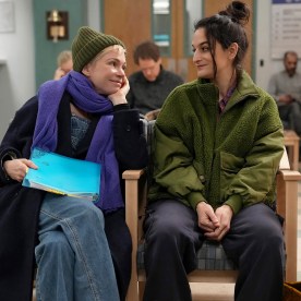 Michelle Williams as Molly and Jenny Slate as Nikki in "Dying for Sex."